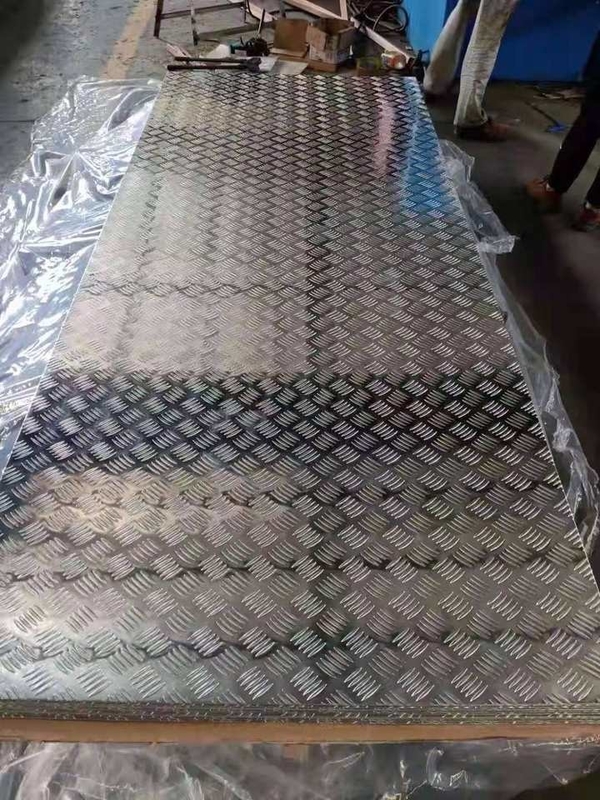 Chequered Aluminum Plate 5005 5052 5754 H32 Anti-Slip Checkered Sheets 2.5mm