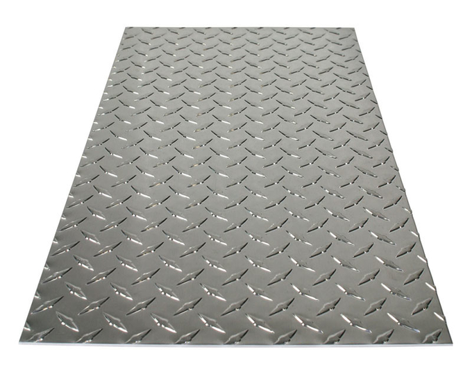 3003 H32 4X8 Aluminum Diamond Tread Sheet Bright Finish For Trailer Floor / Car / Stair